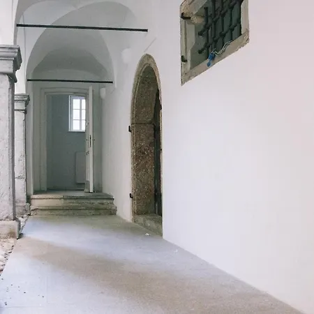 Palace Studio Apartma